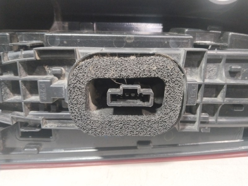 Recambio de piloto trasero izquierdo para citroën berlingo cuadro club l2 referencia OEM IAM 085521933  