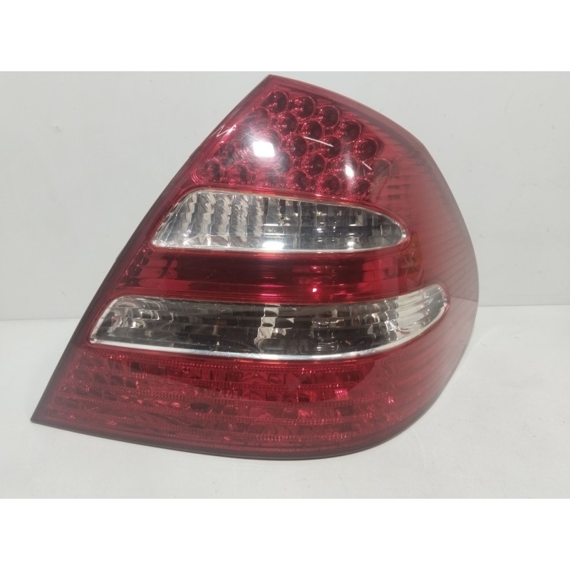 Recambio de piloto trasero derecho para mercedes-benz clase e (w211) e 320 cdi (211.026) referencia OEM IAM 084401922R  