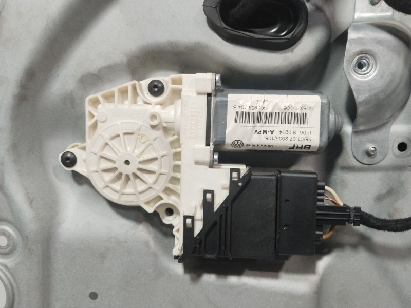 Recambio de elevalunas trasero derecho para volkswagen touran (1t1, 1t2) 1.9 tdi referencia OEM IAM 1T0839730H  