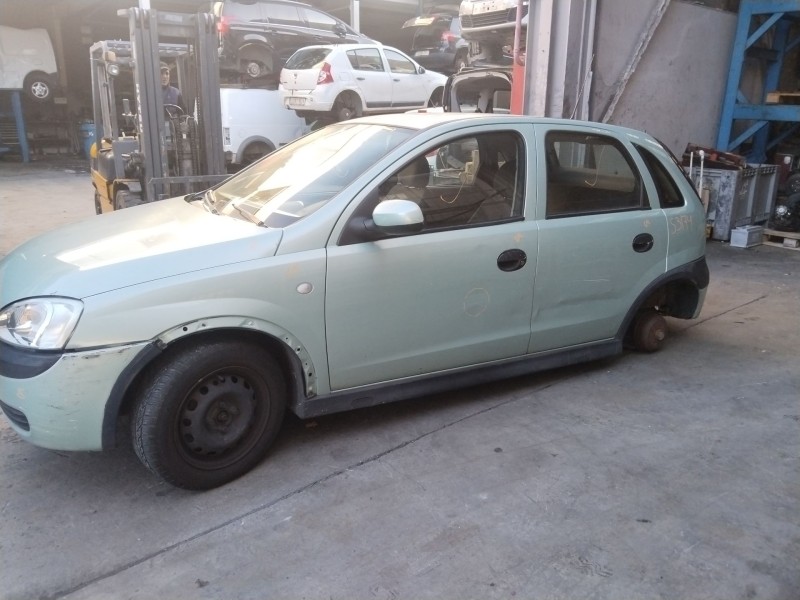 opel corsa c (x01) del año 2002