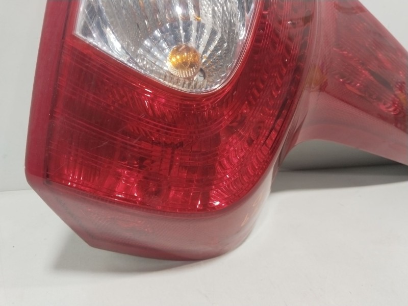 Recambio de piloto trasero derecho para volvo c30 (533) 2.0 d referencia OEM IAM 31213914  