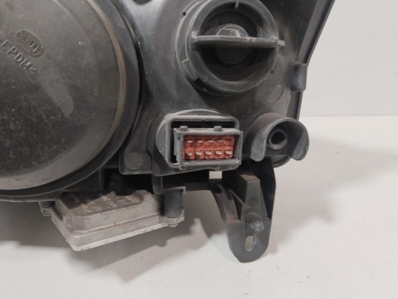 Recambio de faro derecho para saab 9-3 station wagon (e50) 2.0 t referencia OEM IAM 15582600RE  