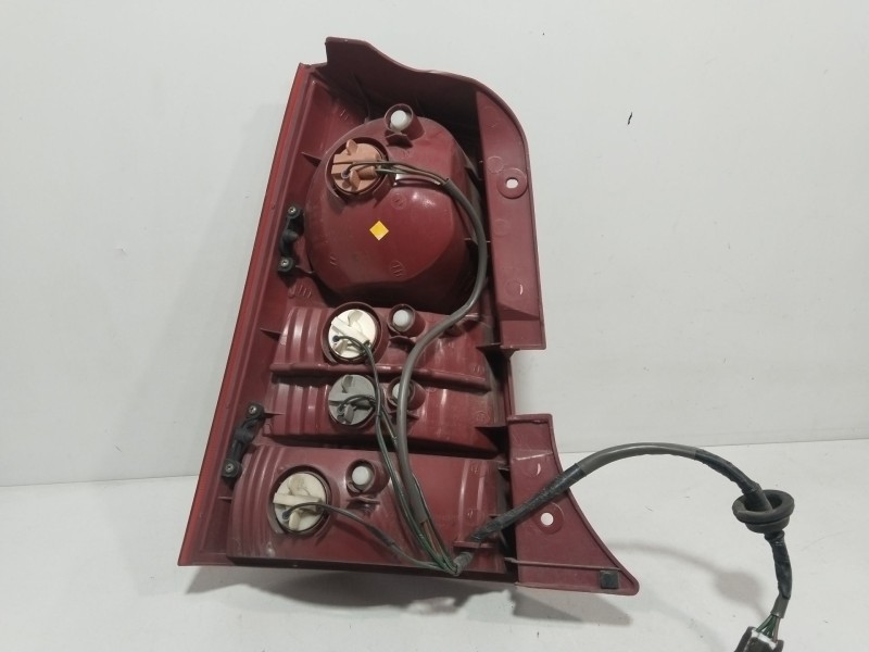 Recambio de piloto trasero derecho para kia picanto i (sa) 1.1 referencia OEM IAM 9240207010  