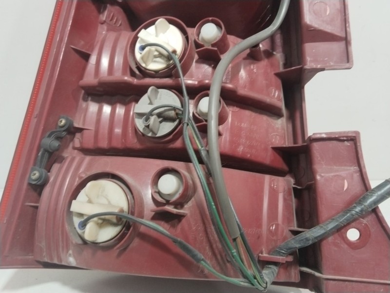 Recambio de piloto trasero derecho para kia picanto i (sa) 1.1 referencia OEM IAM 9240207010  