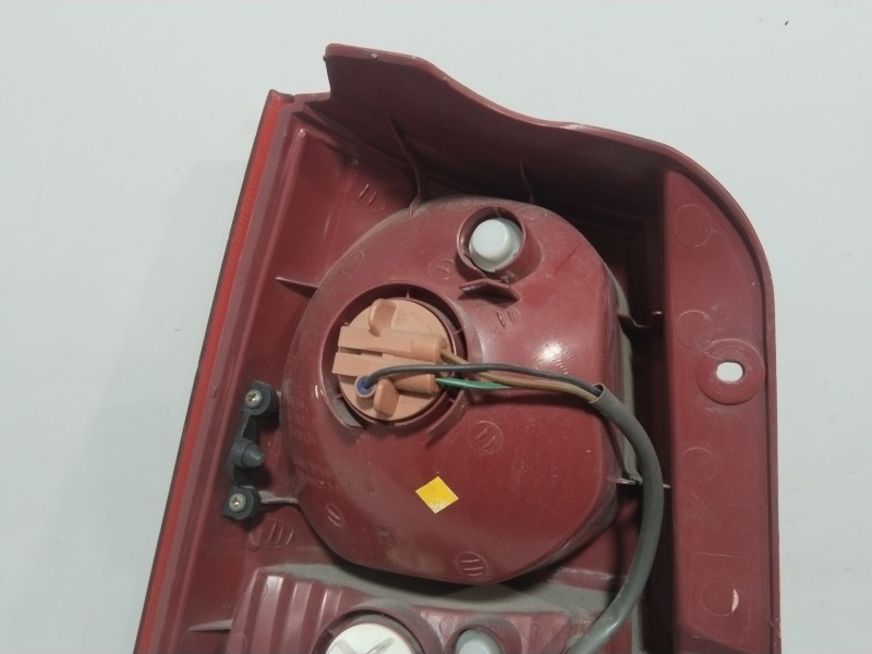 Recambio de piloto trasero derecho para kia picanto i (sa) 1.1 referencia OEM IAM 9240207010  