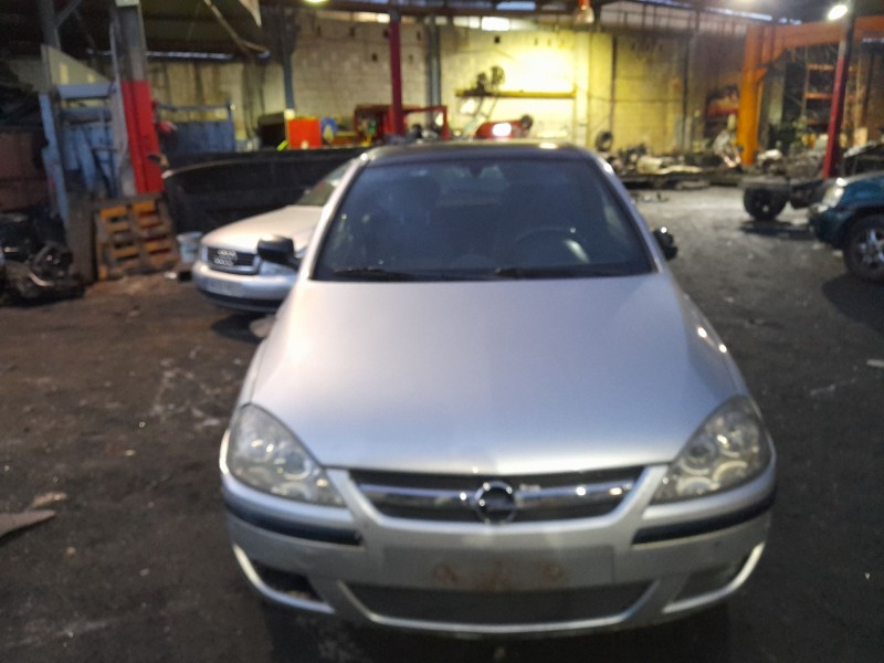 opel corsa c (x01) del año 2006