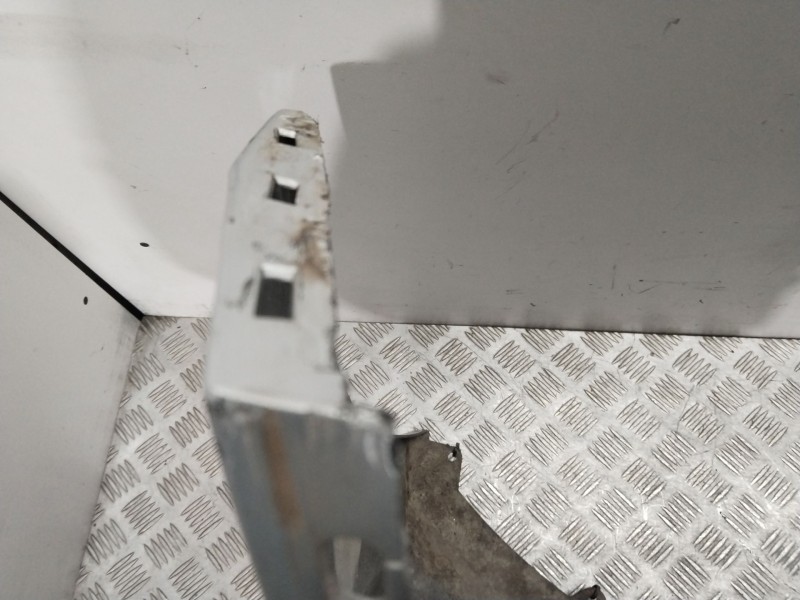 Recambio de paragolpes trasero para peugeot 207/207+ (wa_, wc_) 1.4 referencia OEM IAM 7410Z5  PLATA