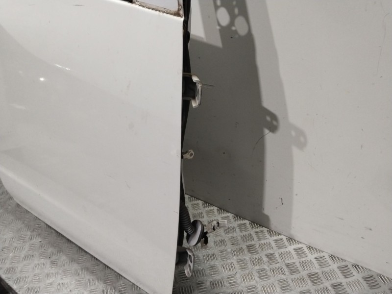 Recambio de puerta delantera derecha para nissan nv200 furgoneta e-nv (me0n) referencia OEM IAM H01004FAMA  