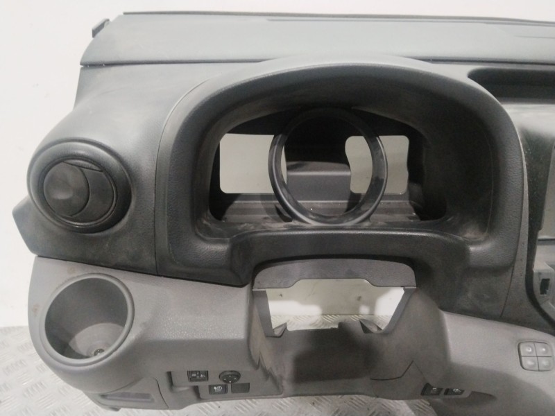 Recambio de salpicadero para nissan nv200 furgoneta e-nv (me0n) referencia OEM IAM 681004FA1A  