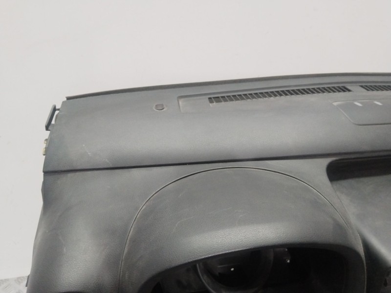 Recambio de salpicadero para nissan nv200 furgoneta e-nv (me0n) referencia OEM IAM 681004FA1A  