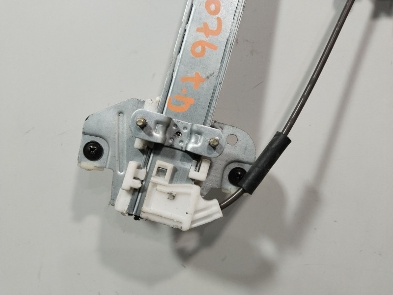 Recambio de elevalunas trasero derecho para kia rio 1.5 crdi active referencia OEM IAM 834021G010  