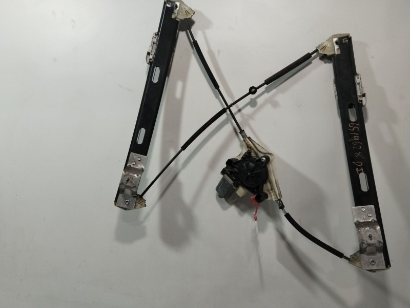 Recambio de elevalunas delantero izquierdo para seat leon (5f1) 2.0 tdi referencia OEM IAM 5F4837461D 5Q0959801B 