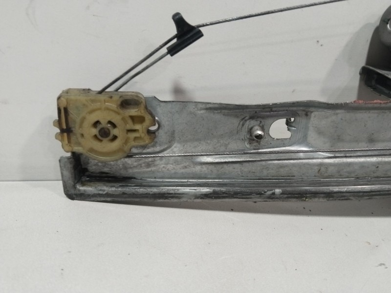 Recambio de elevalunas delantero izquierdo para peugeot 207 xs pack referencia OEM IAM 9681181280  