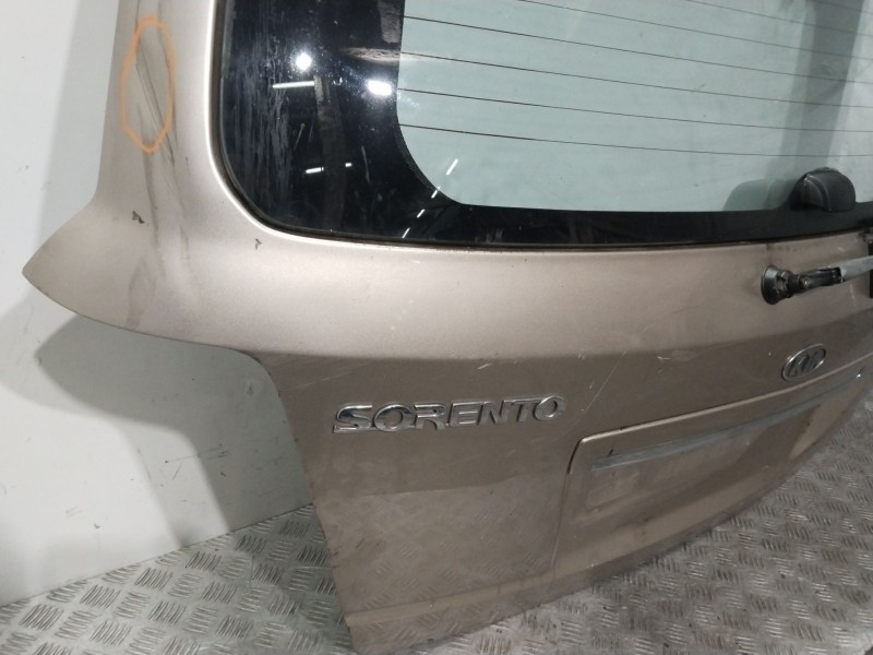 Recambio de porton trasero para kia sorento i (jc) 2.4 referencia OEM IAM 737003E100  
