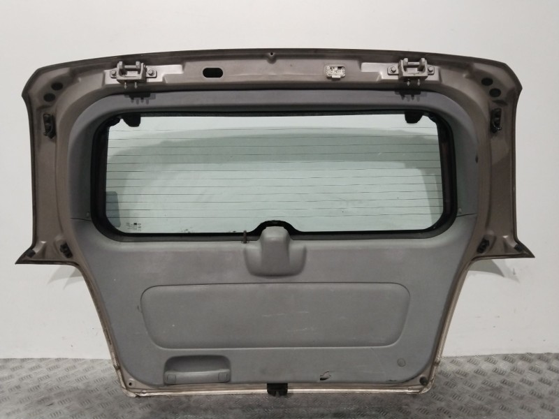 Recambio de porton trasero para kia sorento i (jc) 2.4 referencia OEM IAM 737003E100  