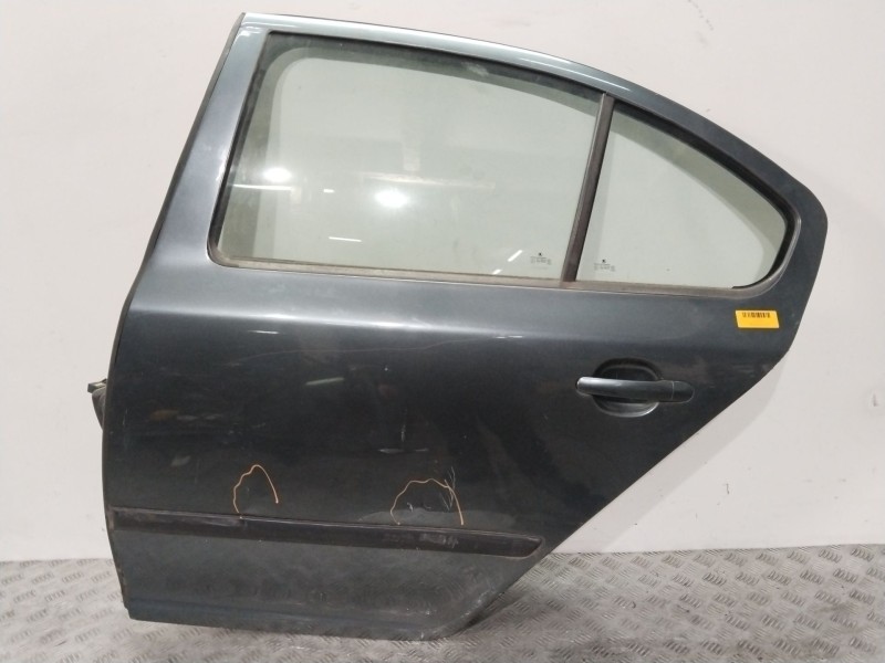 Recambio de puerta trasera izquierda para skoda octavia ii (1z3) 1.9 tdi referencia OEM IAM 1Z5833055  