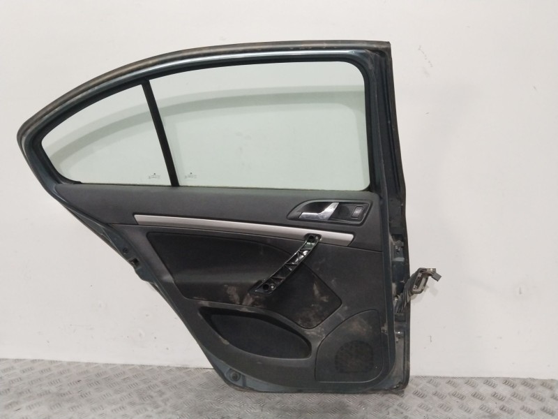 Recambio de puerta trasera izquierda para skoda octavia ii (1z3) 1.9 tdi referencia OEM IAM 1Z5833055  