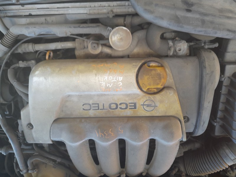 opel tigra (s93) del año 1995