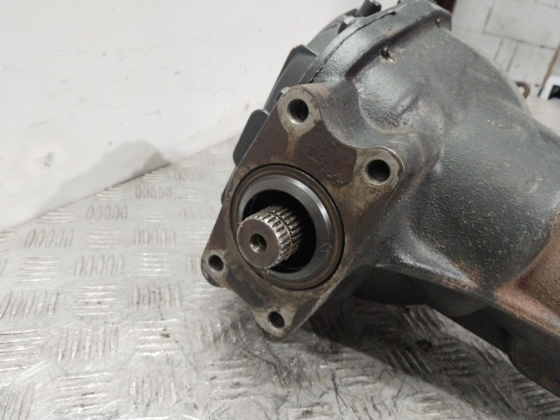 Recambio de diferencial delantero para ssangyong rodius i 2.7 xdi referencia OEM IAM 4100021142  