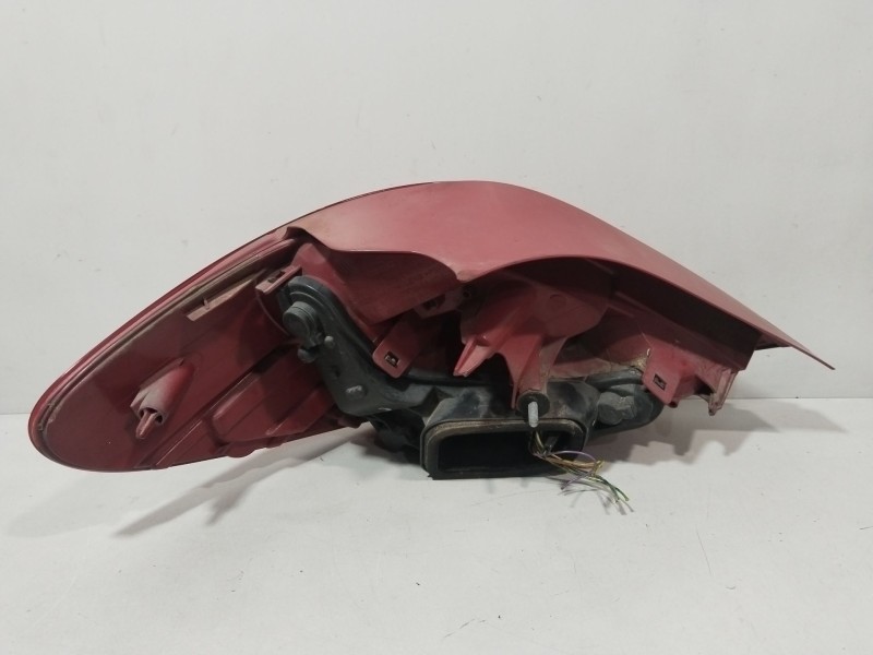 Recambio de piloto trasero derecho para peugeot 207/207+ (wa_, wc_) 1.4 referencia OEM IAM 9686565980  