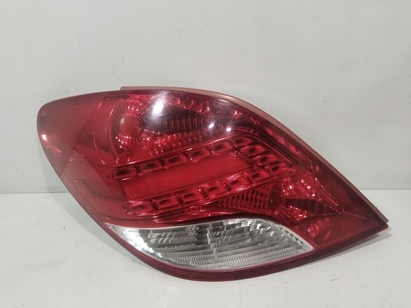 Recambio de piloto trasero izquierdo para peugeot 207/207+ (wa_, wc_) 1.4 referencia OEM IAM 9686566080  