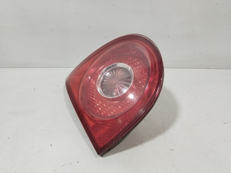 Recambio de piloto porton trasero izquierdo para volkswagen golf v (1k1) 1.9 tdi referencia OEM IAM 1K6945107C  