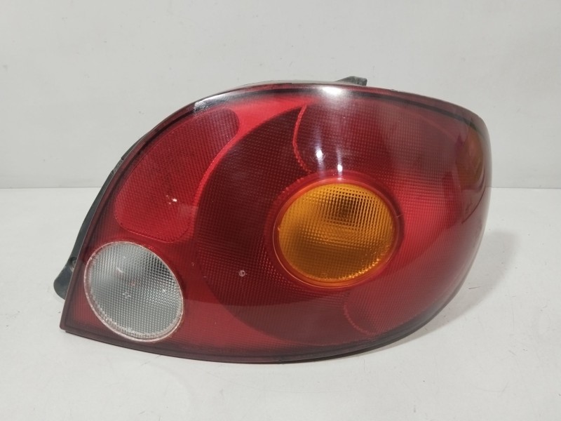 Recambio de piloto trasero derecho para daewoo matiz (m100, m150) 0.8 referencia OEM IAM 0320508333  