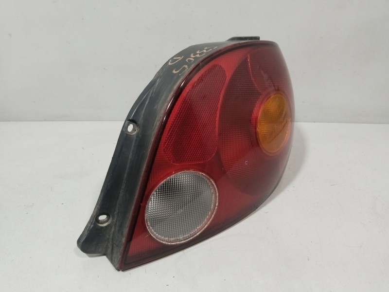 Recambio de piloto trasero derecho para daewoo matiz (m100, m150) 0.8 referencia OEM IAM 0320508333  