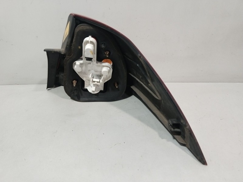 Recambio de piloto trasero izquierdo para renault megane ii sedán (lm0/1_) 1.4 referencia OEM IAM 8200417345  