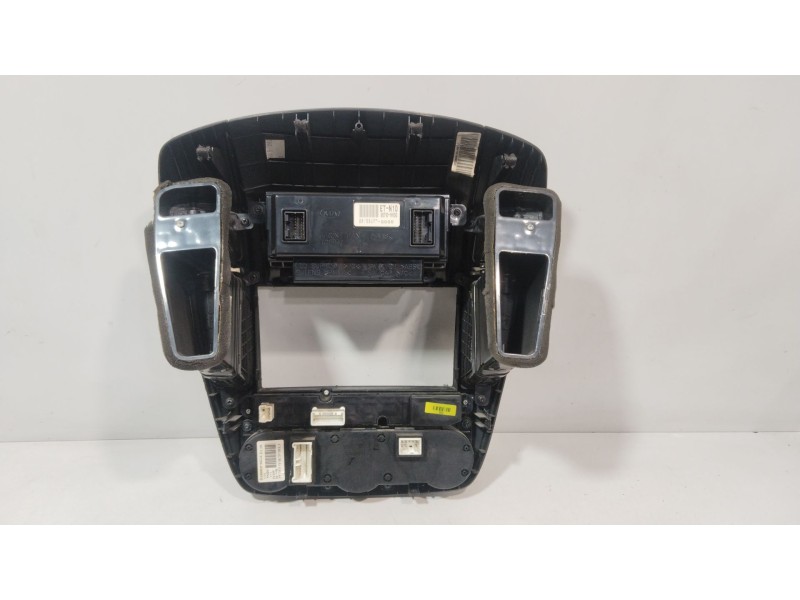 Recambio de consola central para kia pro cee´d (ed) 1.6 referencia OEM IAM 847401H010  