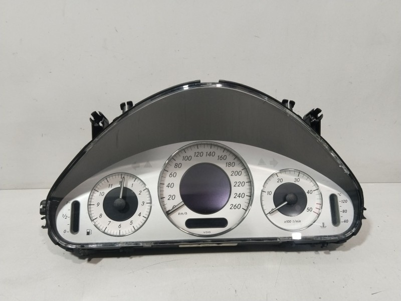 Recambio de cuadro instrumentos para mercedes-benz clase e (w211) e 320 cdi (211.026) referencia OEM IAM A2115405711  