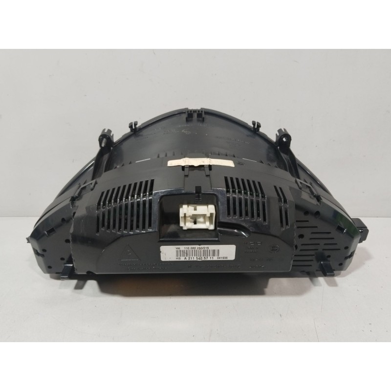 Recambio de cuadro instrumentos para mercedes-benz clase e (w211) e 320 cdi (211.026) referencia OEM IAM A2115405711  