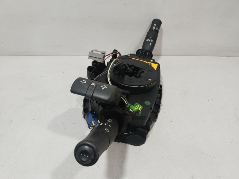 Recambio de mando multifuncion para renault megane ii sedán (lm0/1_) 1.4 referencia OEM IAM 8200216450  