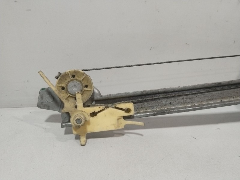 Recambio de elevalunas delantero derecho para nissan primastar (x..) 2.0 dci diesel referencia OEM IAM 37103001  