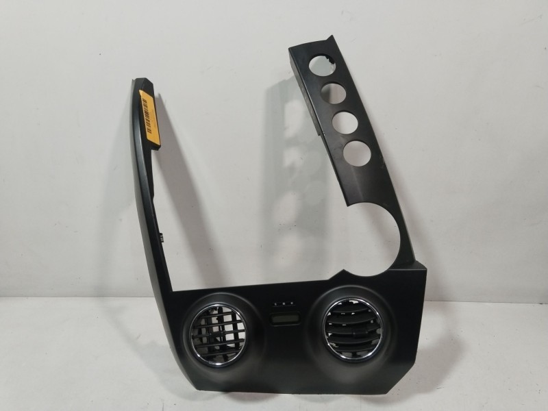 Recambio de rejilla aireadora para ssangyong actyon 200 xdi referencia OEM IAM 7661031000  