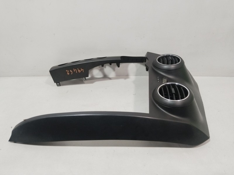 Recambio de rejilla aireadora para ssangyong actyon 200 xdi referencia OEM IAM 7661031000  