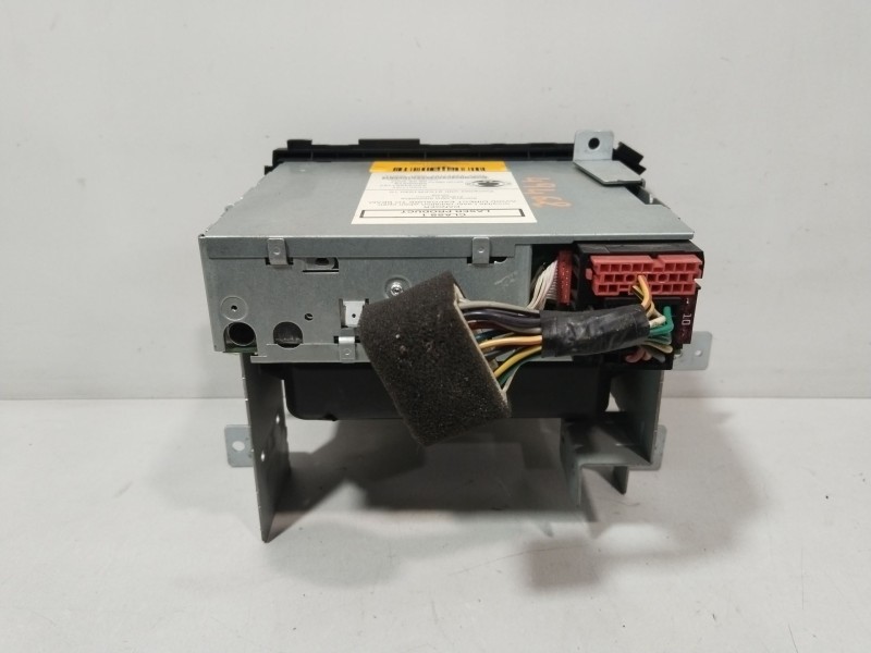 Recambio de sistema audio / radio cd para ssangyong actyon 200 xdi referencia OEM IAM 9CA04077  