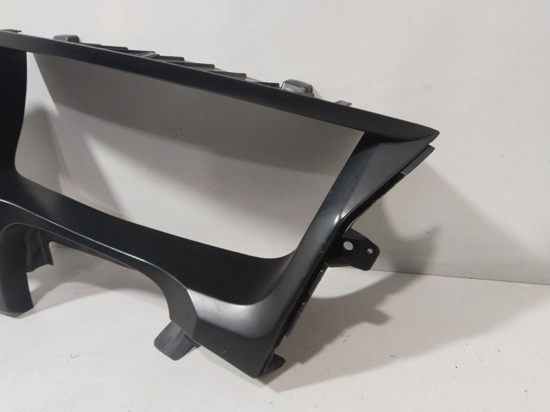 Recambio de moldura para ssangyong actyon 200 xdi referencia OEM IAM 7659031000  