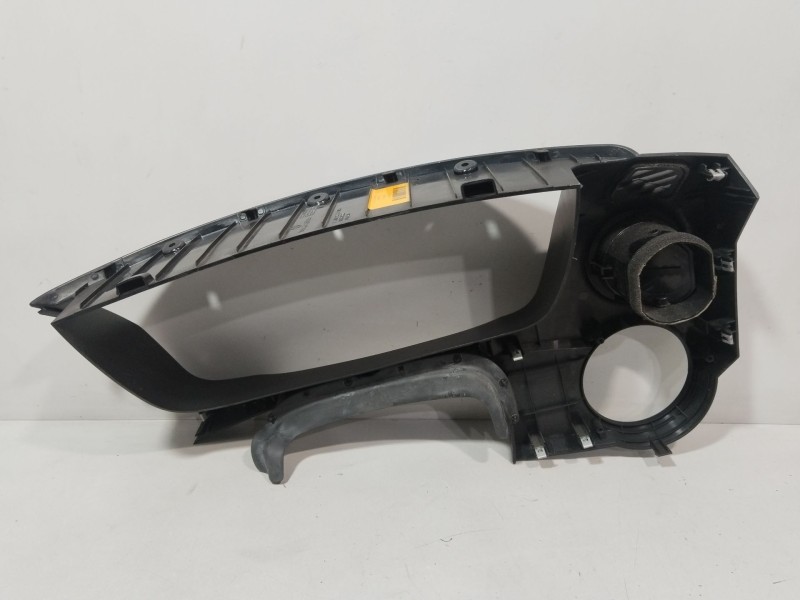 Recambio de moldura para ssangyong actyon 200 xdi referencia OEM IAM 7659031000  