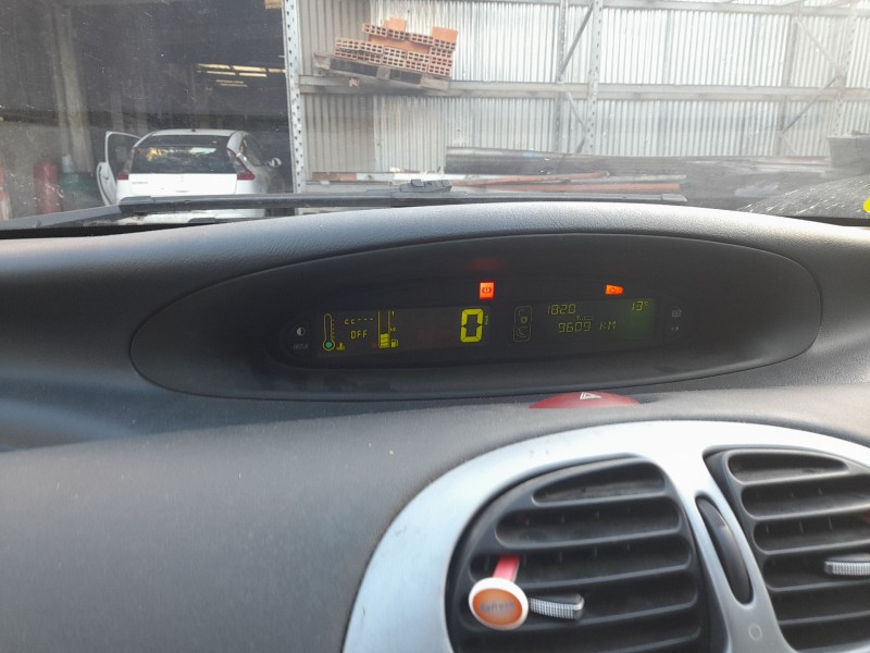 citroën xsara picasso (n68) del año 2009