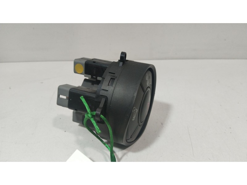 Recambio de warning para ssangyong actyon 200 xdi referencia OEM IAM 8520131110  