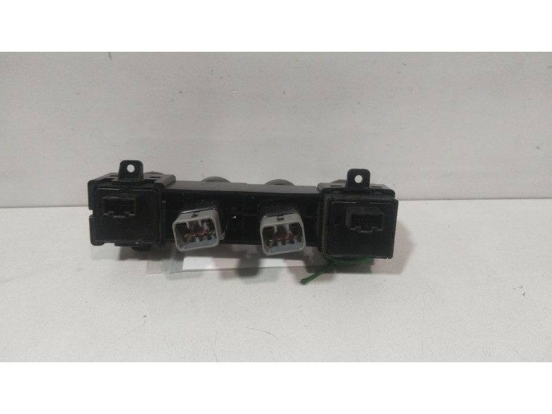Recambio de mando multifuncion para ssangyong actyon 200 xdi referencia OEM IAM 8530131  