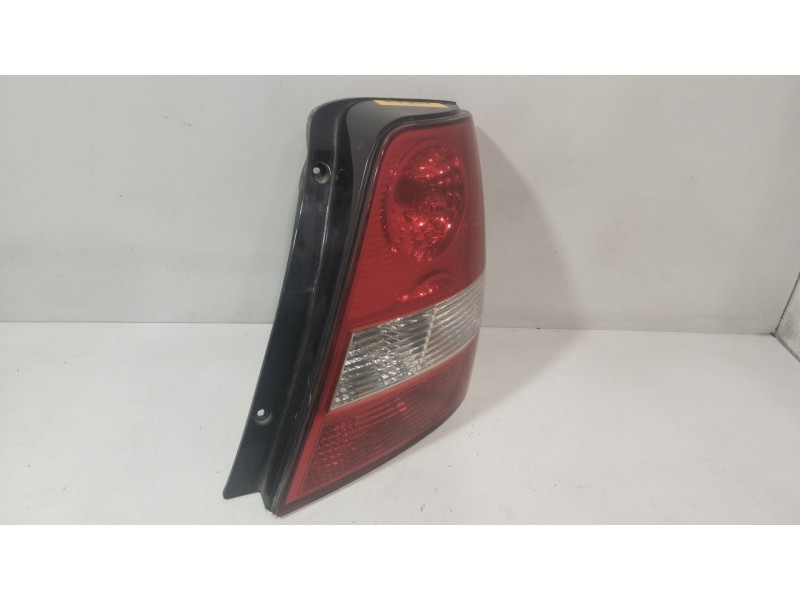 Recambio de piloto trasero derecho para kia sorento i (jc) 2.4 referencia OEM IAM E138362  