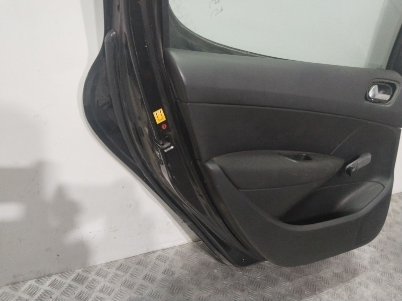 Recambio de puerta trasera izquierda para peugeot 308 confort referencia OEM IAM 9006L7 NEGRO 