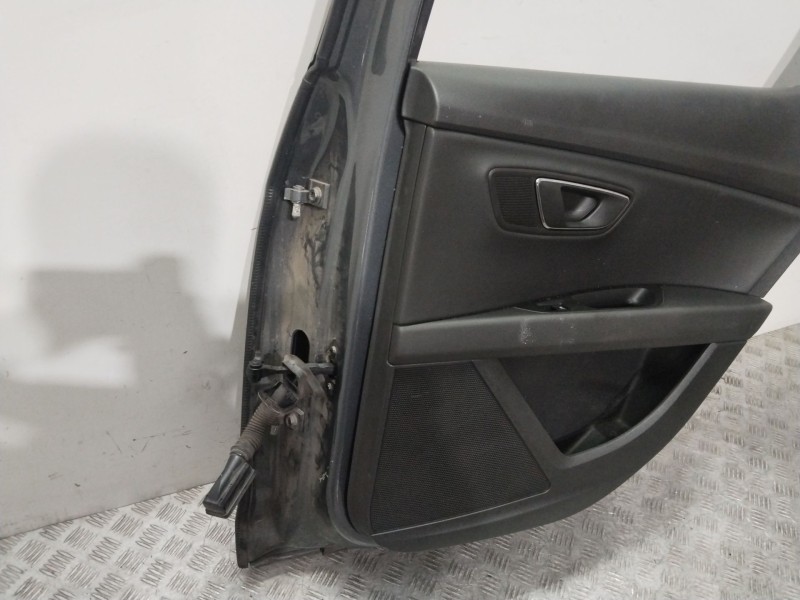 Recambio de puerta trasera derecha para seat leon (5f1) 1.6 tdi referencia OEM IAM 5F4833056  