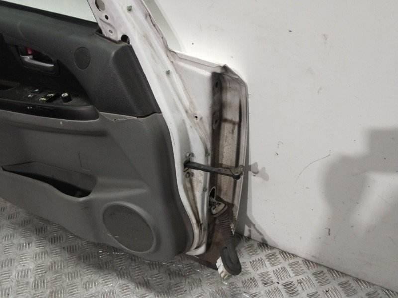 Recambio de puerta delantera izquierda para suzuki sx4 rw (ey) gl referencia OEM IAM 6800279J00  