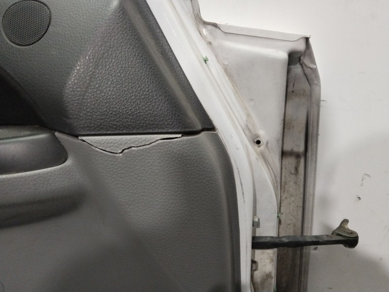 Recambio de puerta delantera izquierda para suzuki sx4 rw (ey) gl referencia OEM IAM 6800279J00  