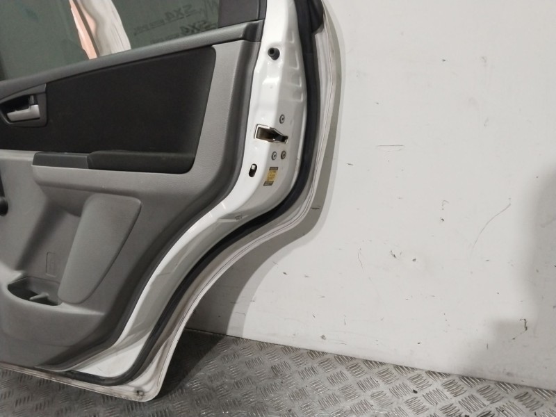 Recambio de puerta trasera derecha para suzuki sx4 rw (ey) gl referencia OEM IAM 6800379J00  