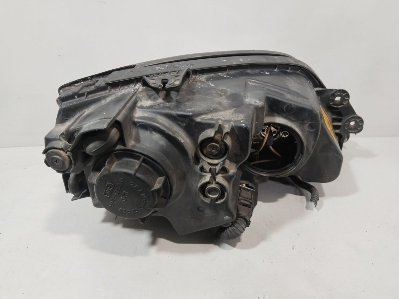 Recambio de faro izquierdo para kia sorento i (jc) 2.4 referencia OEM IAM 921013E0  