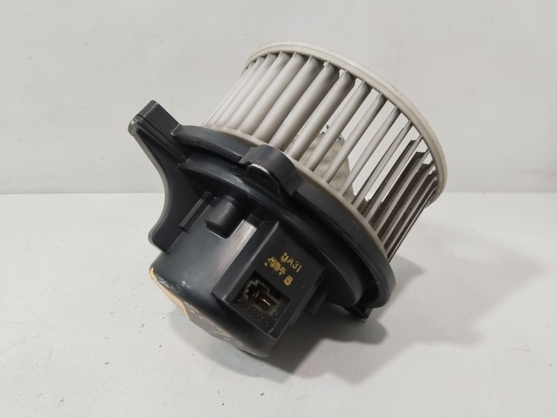 Recambio de motor calefaccion para kia sorento i (jc) 2.4 referencia OEM IAM 5A28  